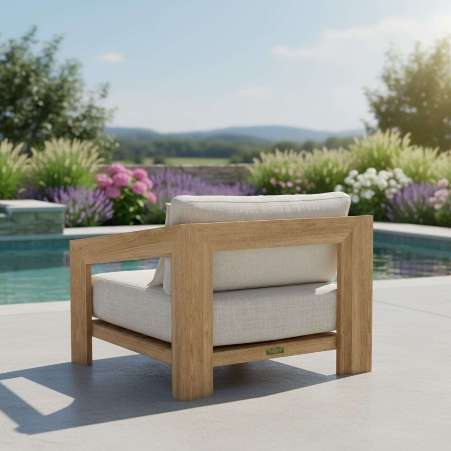 SMYRNA LOUNGE ARMCHAIR